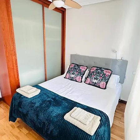 Costa Del Sol سوانثيس